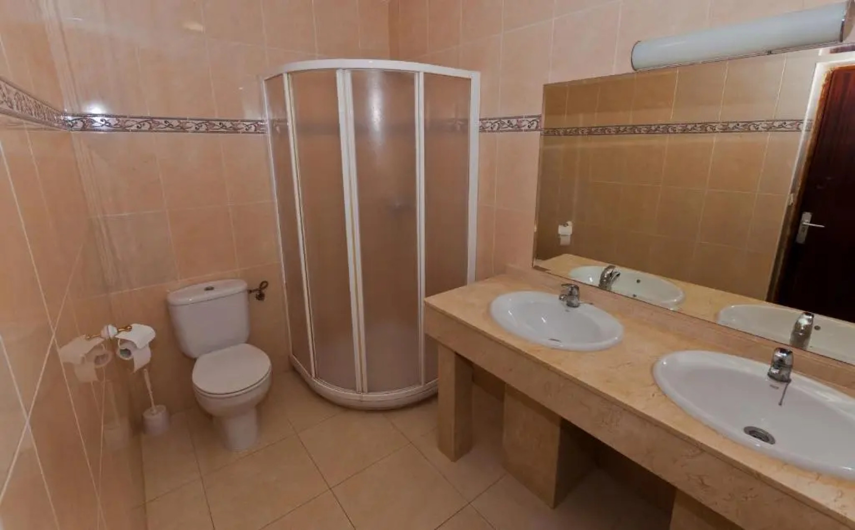 Hostal Restaurante María Victoria