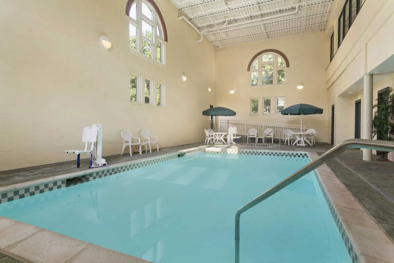 Country Inn & Suites By Radisson, St. Charles, Mo
