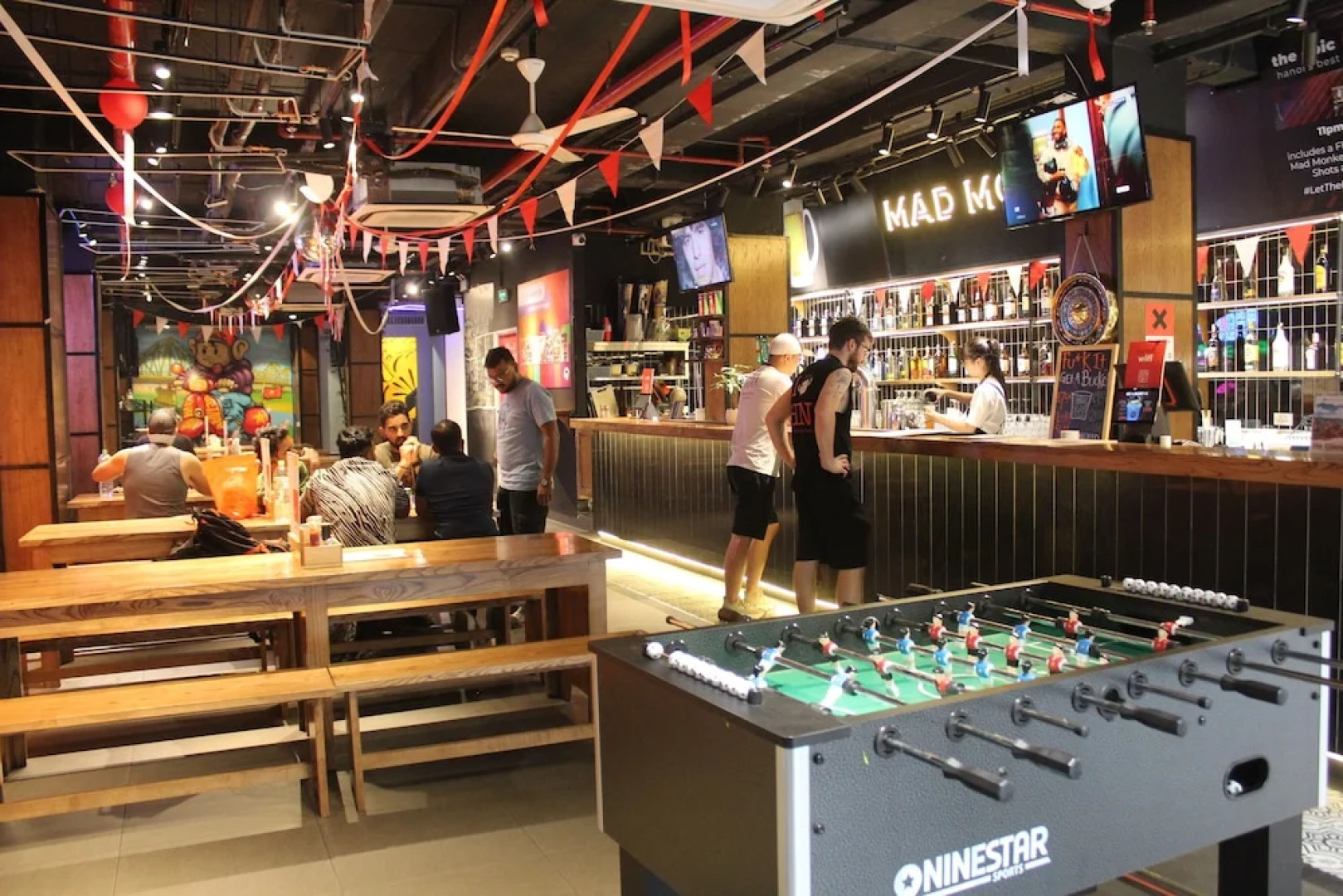 Mad Monkey Hanoi - Hostel