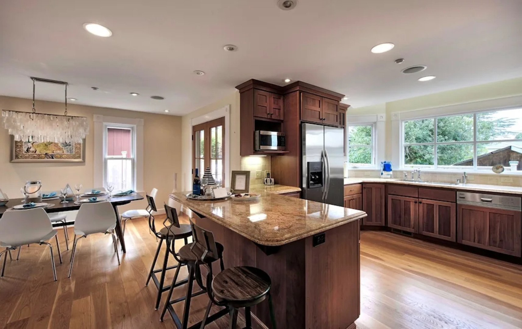 3715 Bliss by the Sea