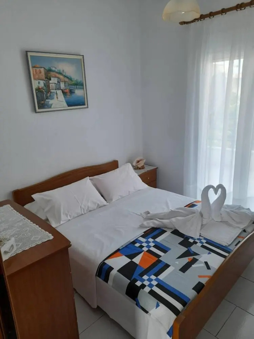 Impeccable 2-bed House in