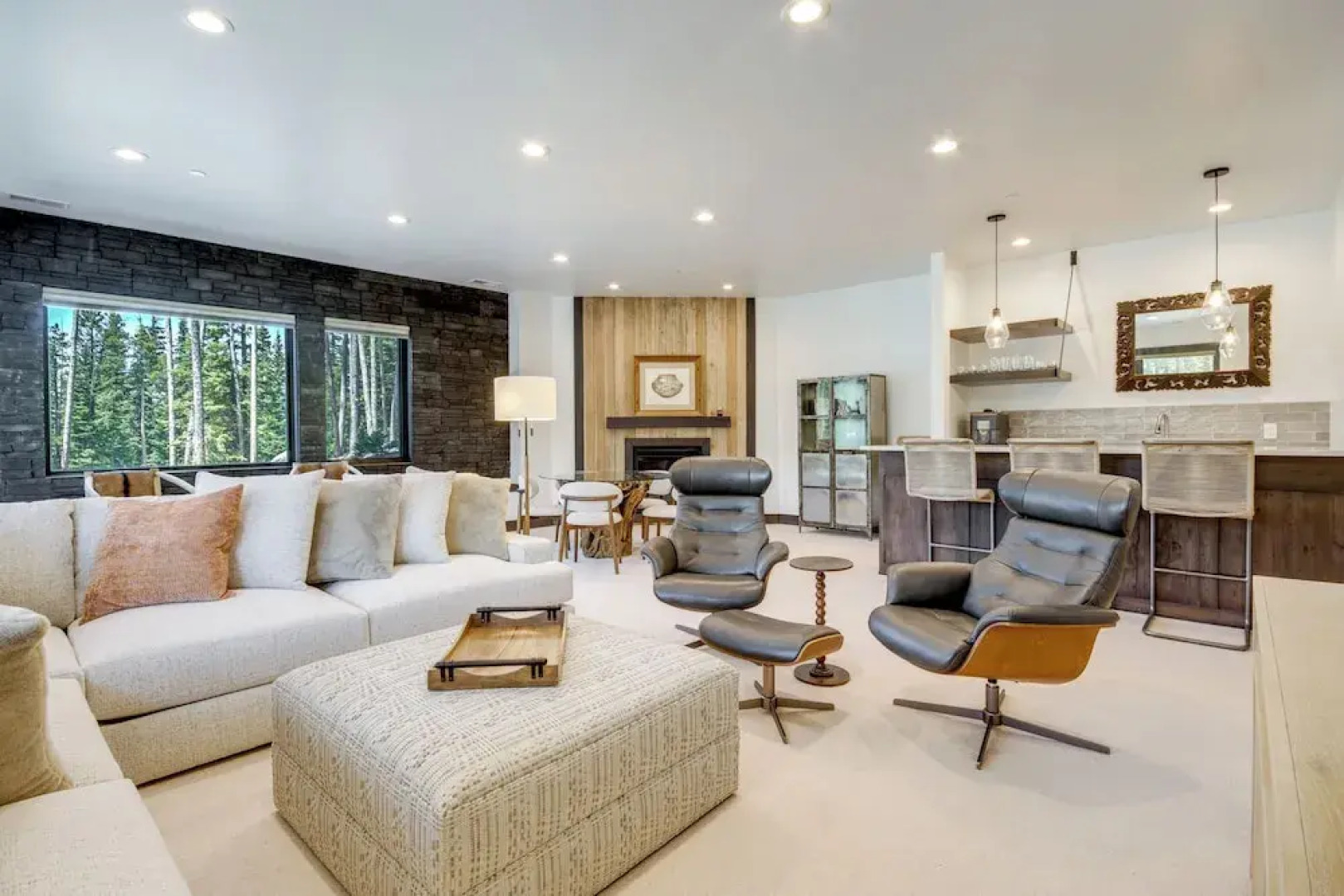 2 Mi to Big Sky Resort: Luxe Mtn-view Retreat!