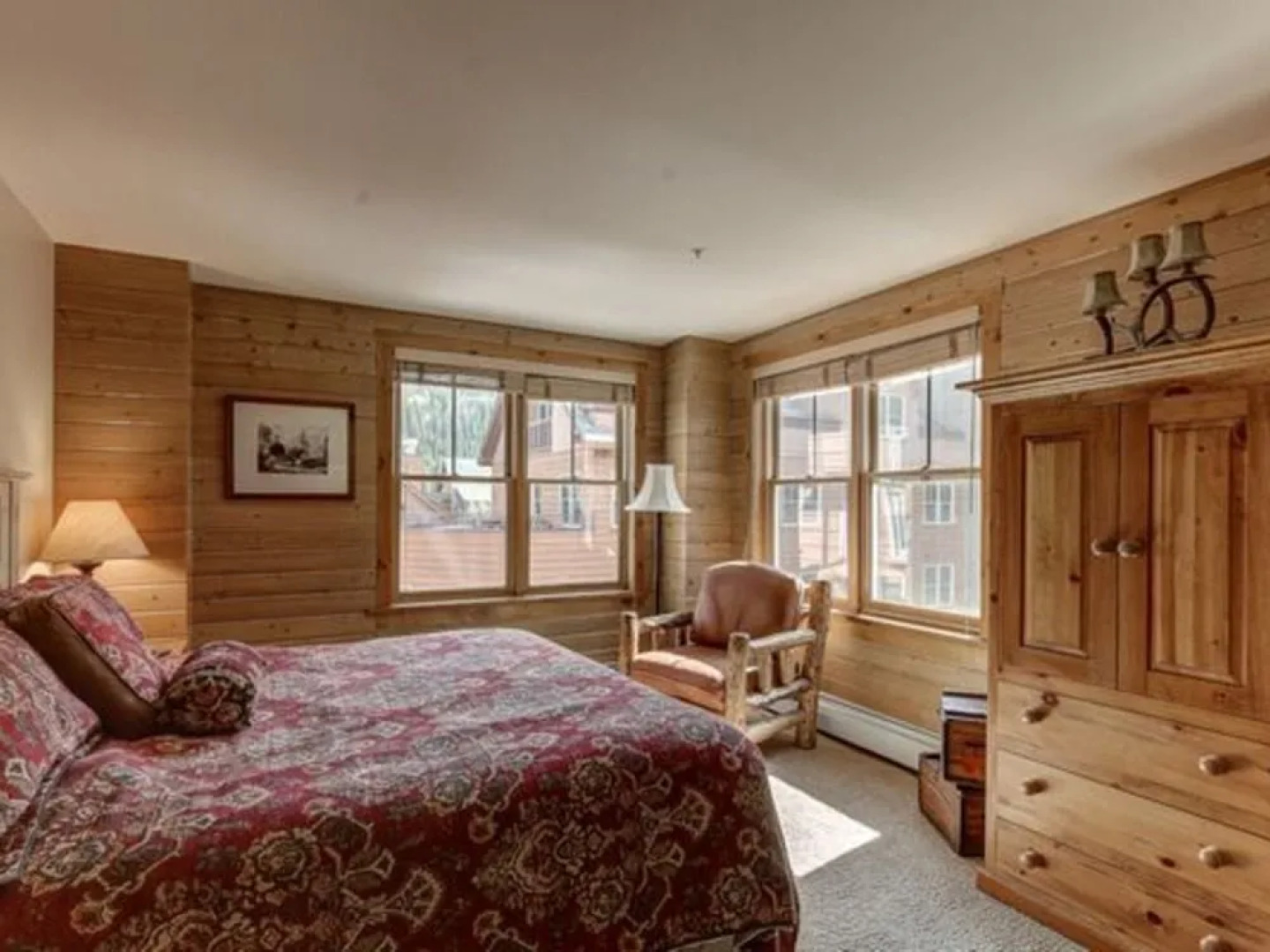 Buffalo Lodge by Summit County Mountain Retreats