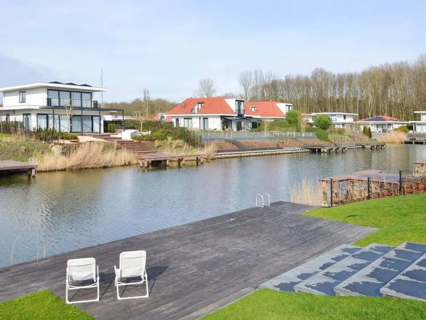 Luxury Villa on the Waterfront With Jetty