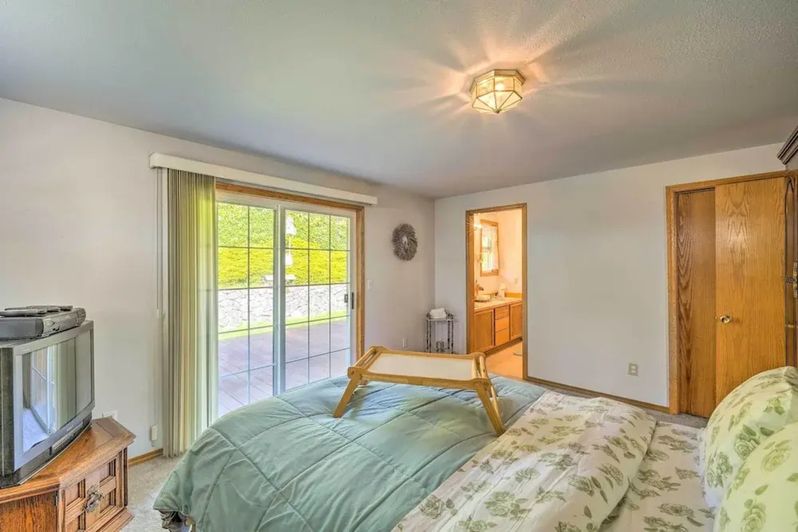 Oak Harbor Hideaway - 5 Mi to Deception Pass!