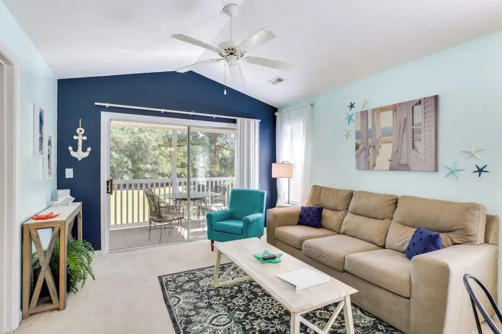 Community Perks & Golf Course Views: Longs Condo