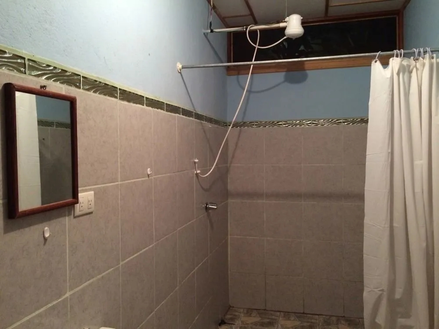 Hakuna Matata Drake Bay Hostel