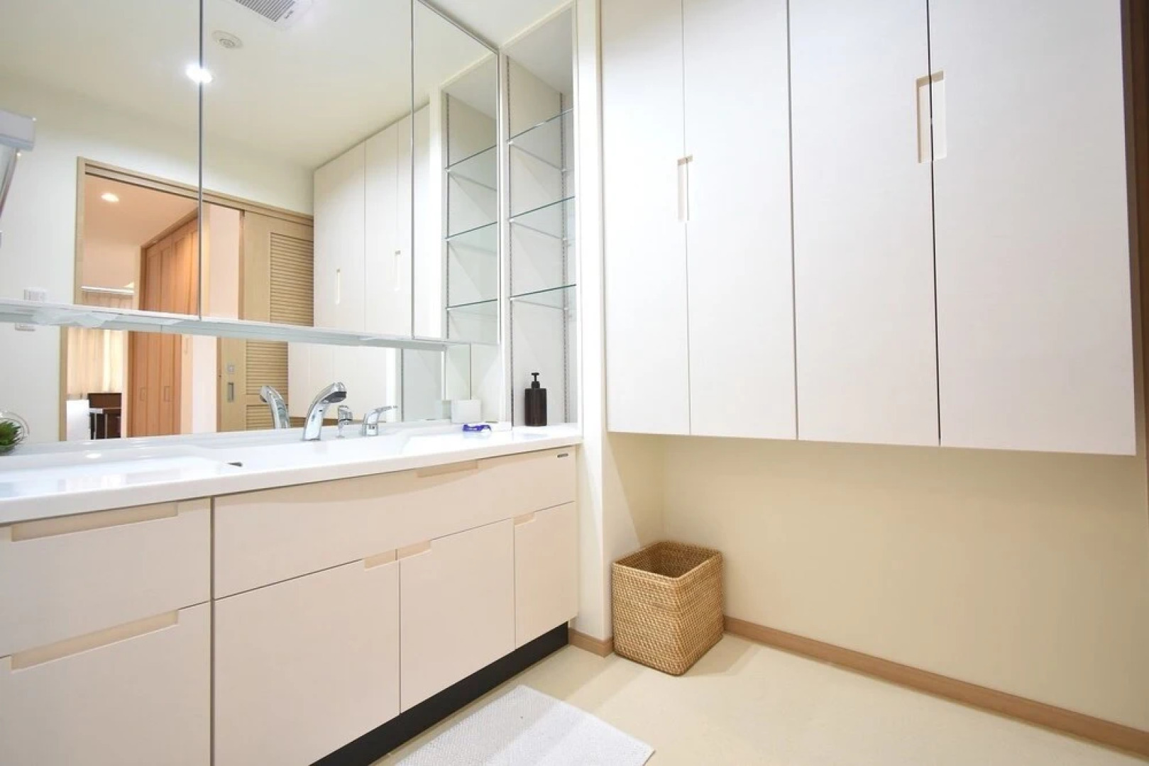 La Hacienda Marina Bay Chatan