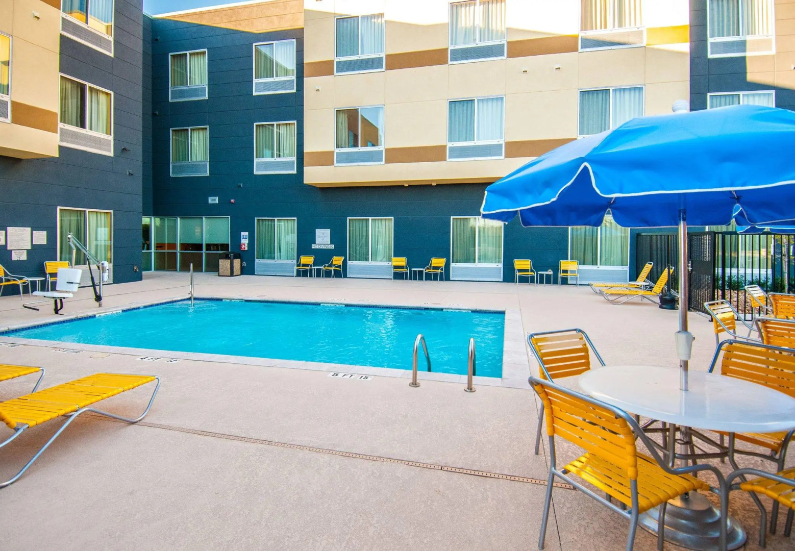 Fairfield Inn & Suites San Antonio Brooks City Base