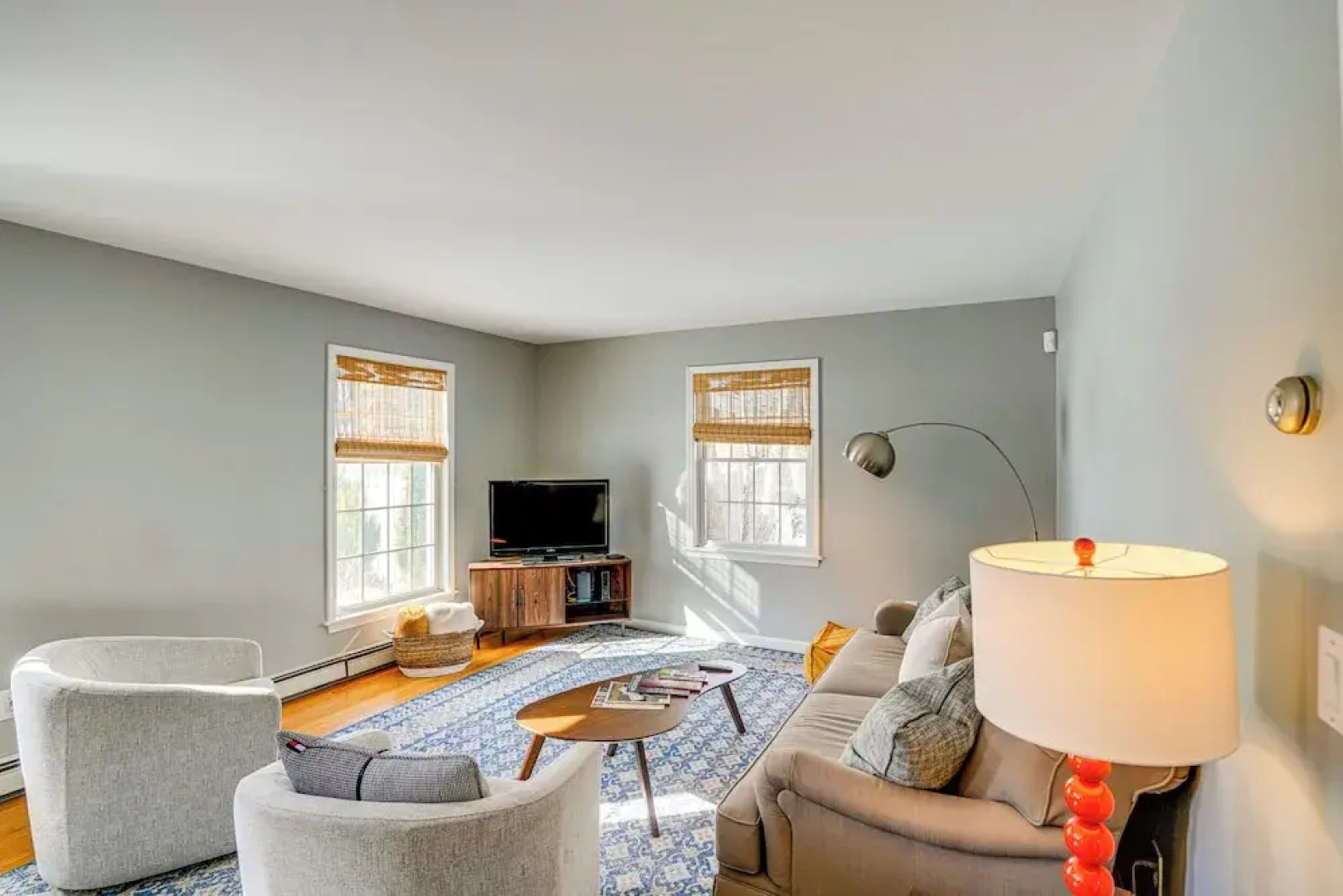 Walk to Dining: Downtown Lenox Guest House!