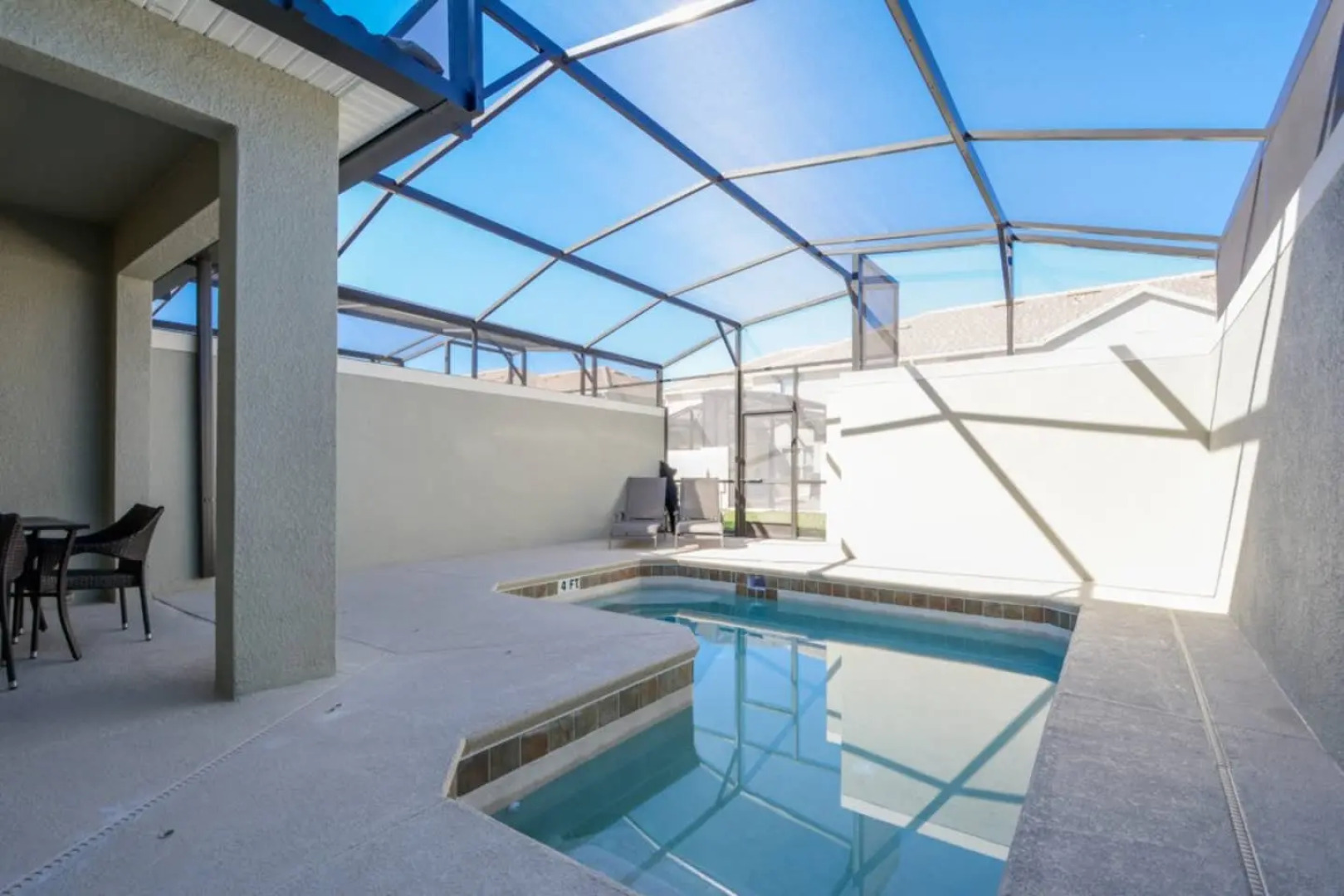 4 Bedrooms villa - Storey Lake