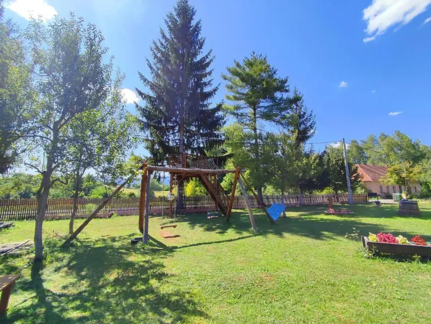 Apartments Eco Forest Resort