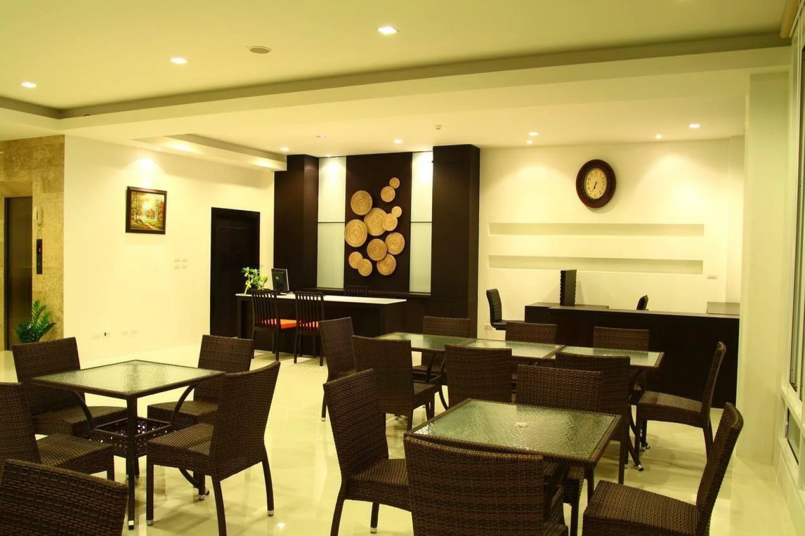 The White Pearl Hotel