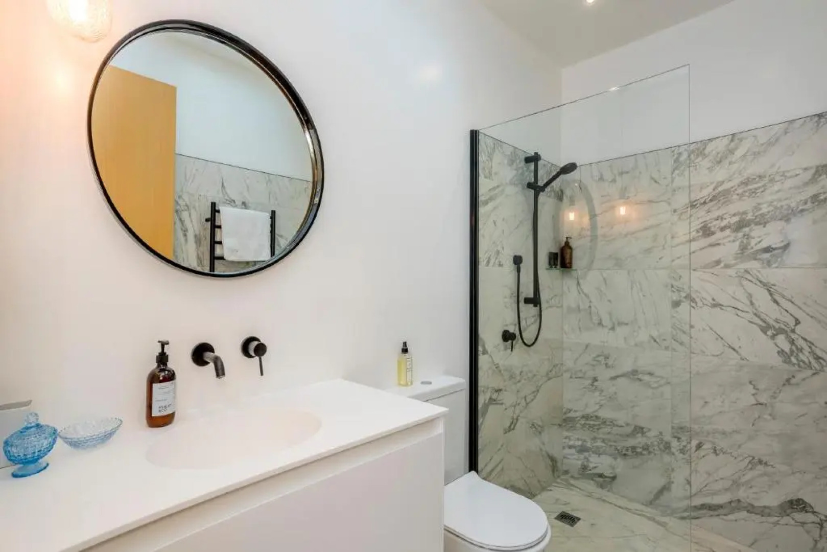 APARTMENT 4A - By the Beach