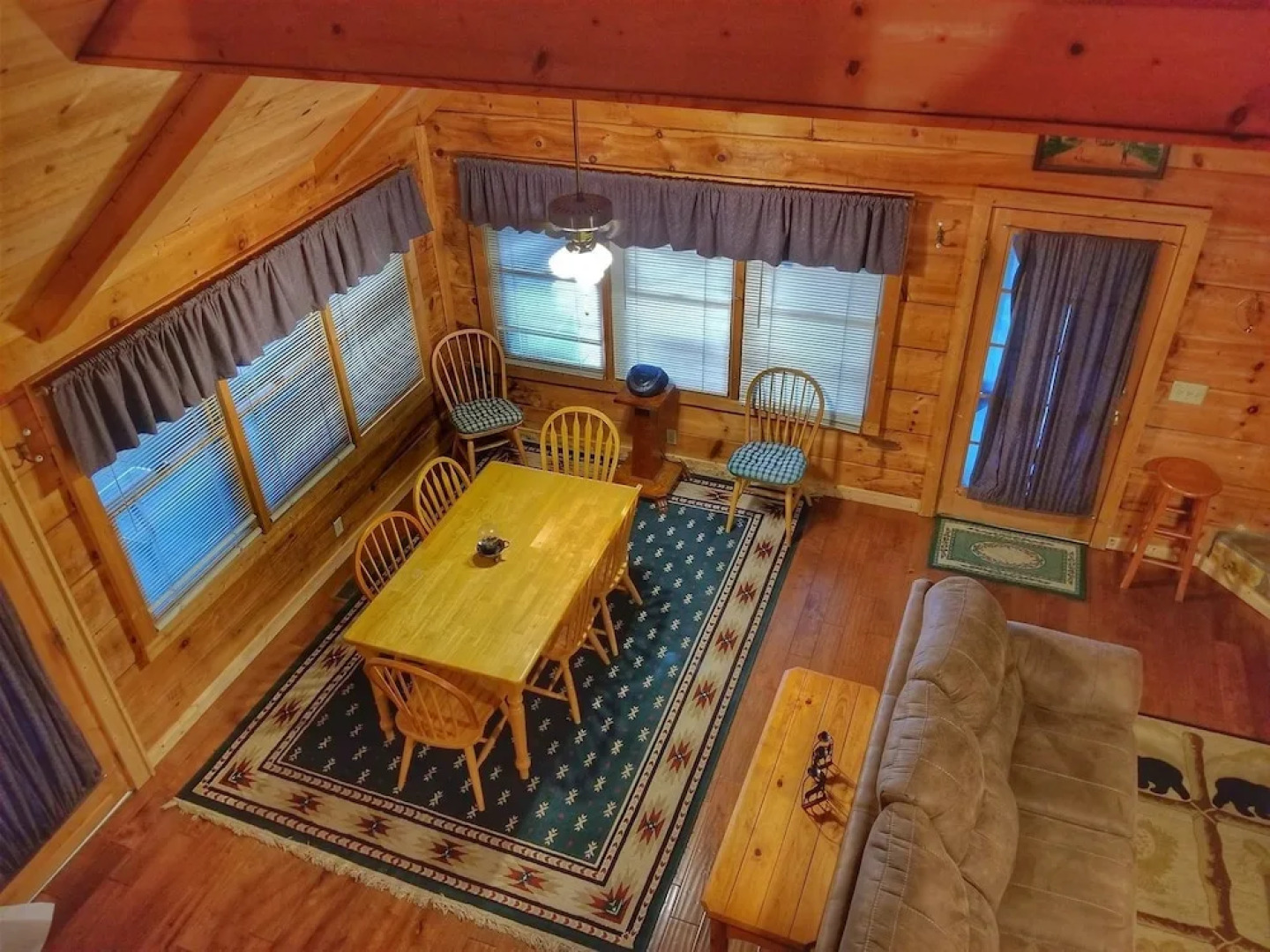 Trail`s End- Blue Ridge, GA