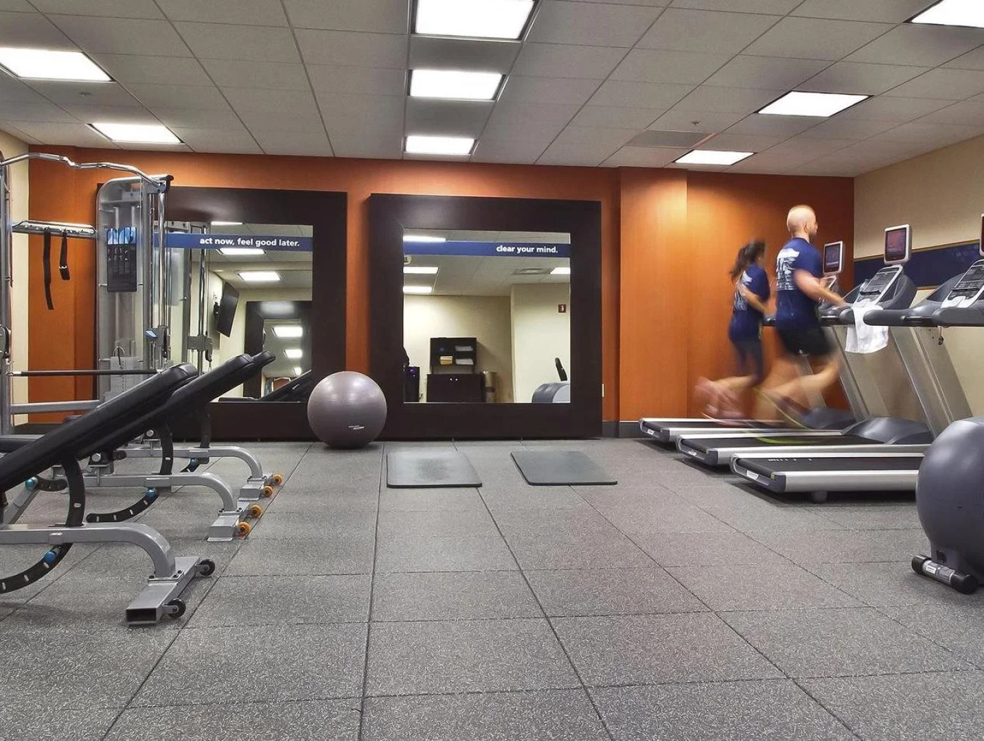 Hampton Inn & Suites Columbus-Downtown