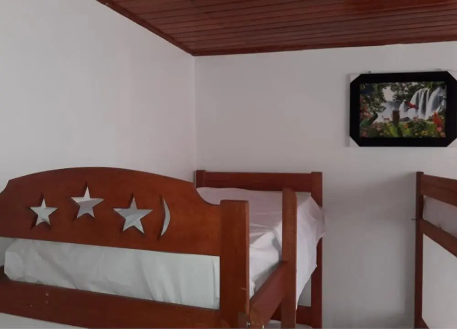 Lupuna Bunk & Breakfast