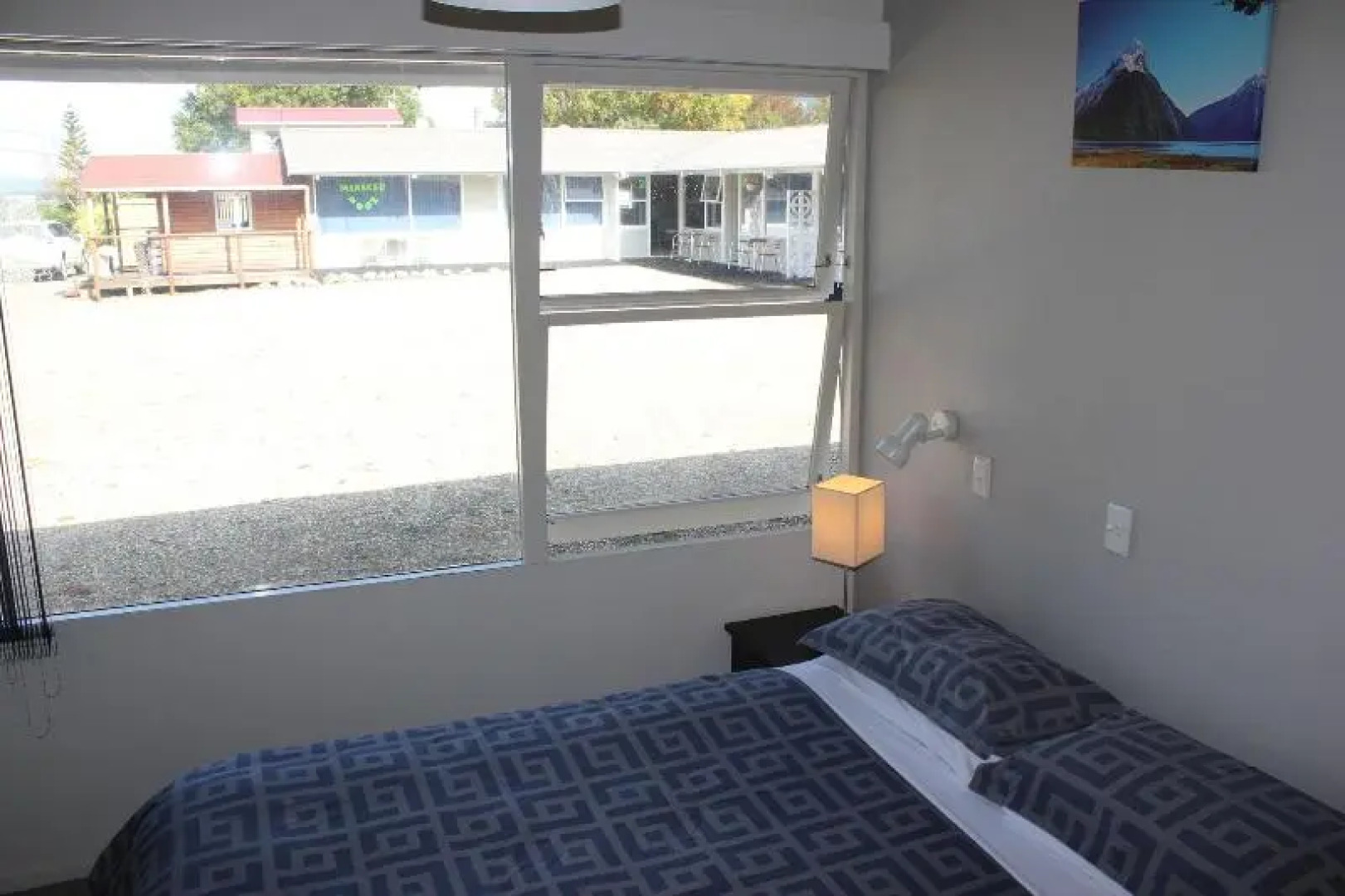 Waiteti Lakefront Motel