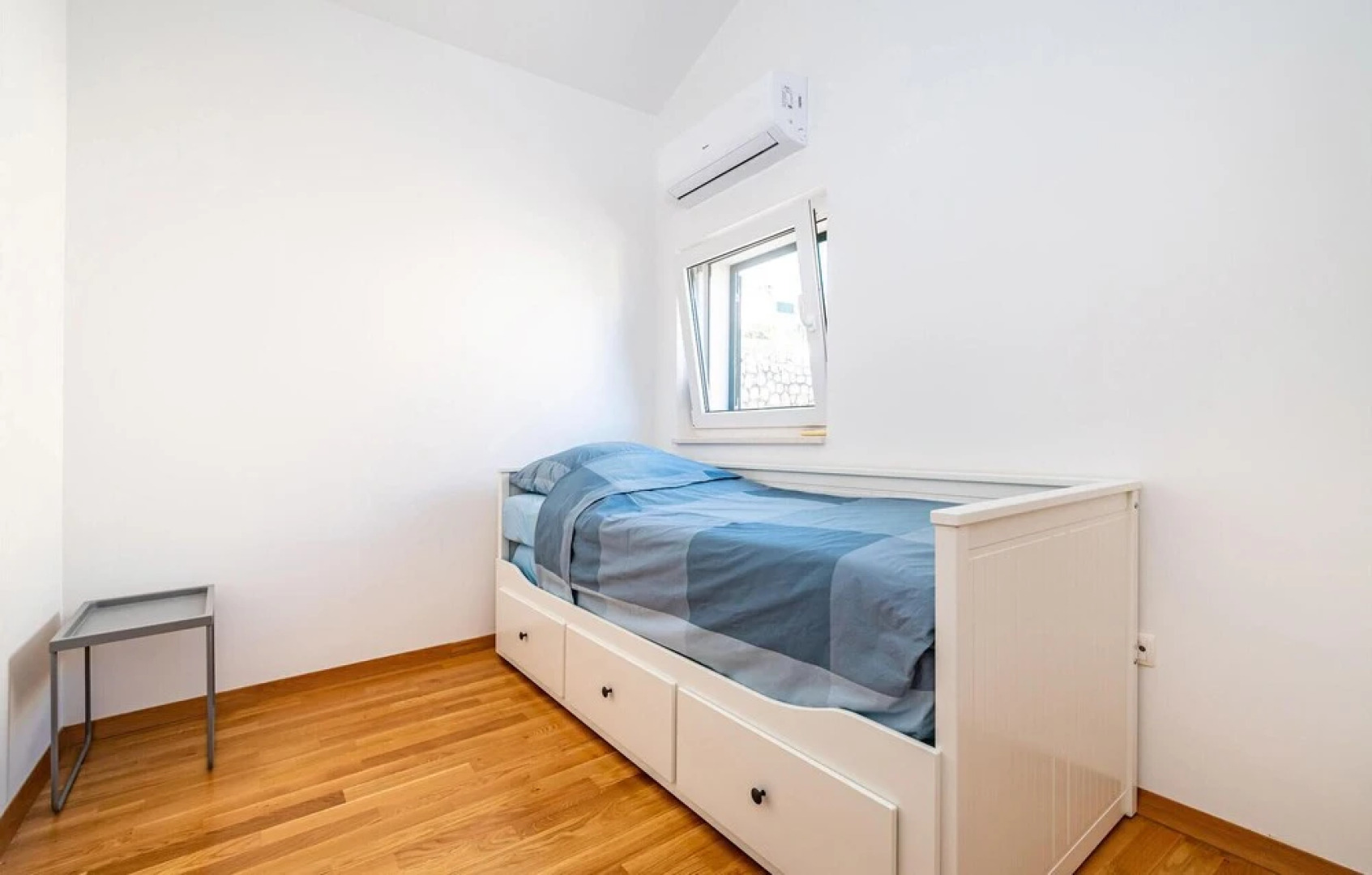 Awesome Home in Vinjerac With Wifi, 3 Bedrooms and Outdoor Swimming Pool