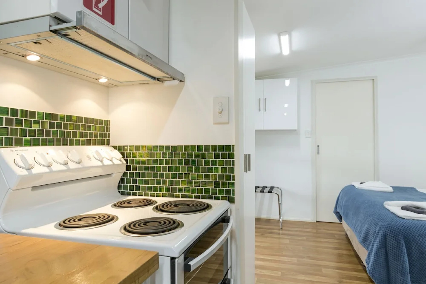 Mena Creek Flower House