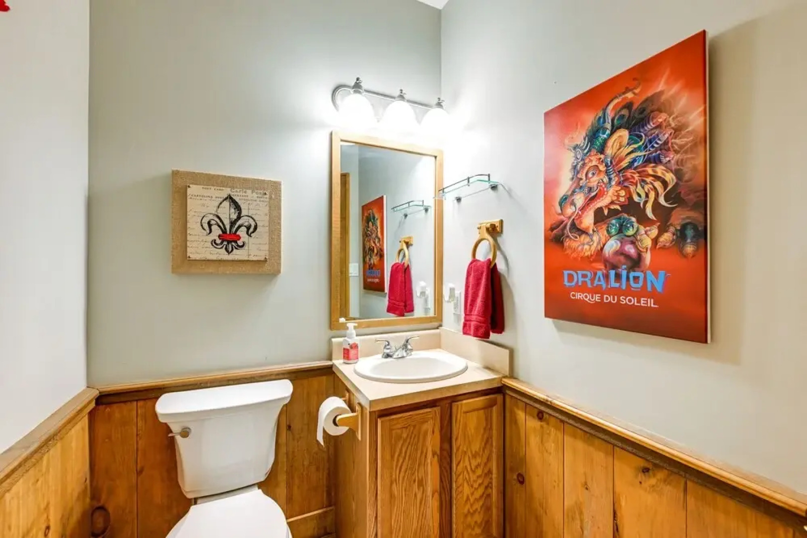 Sapphire Retreat Near Lakes, Trails & Waterfalls!