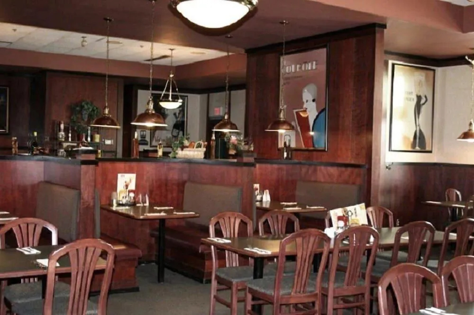 The Plaza Hotel & Suites Winona