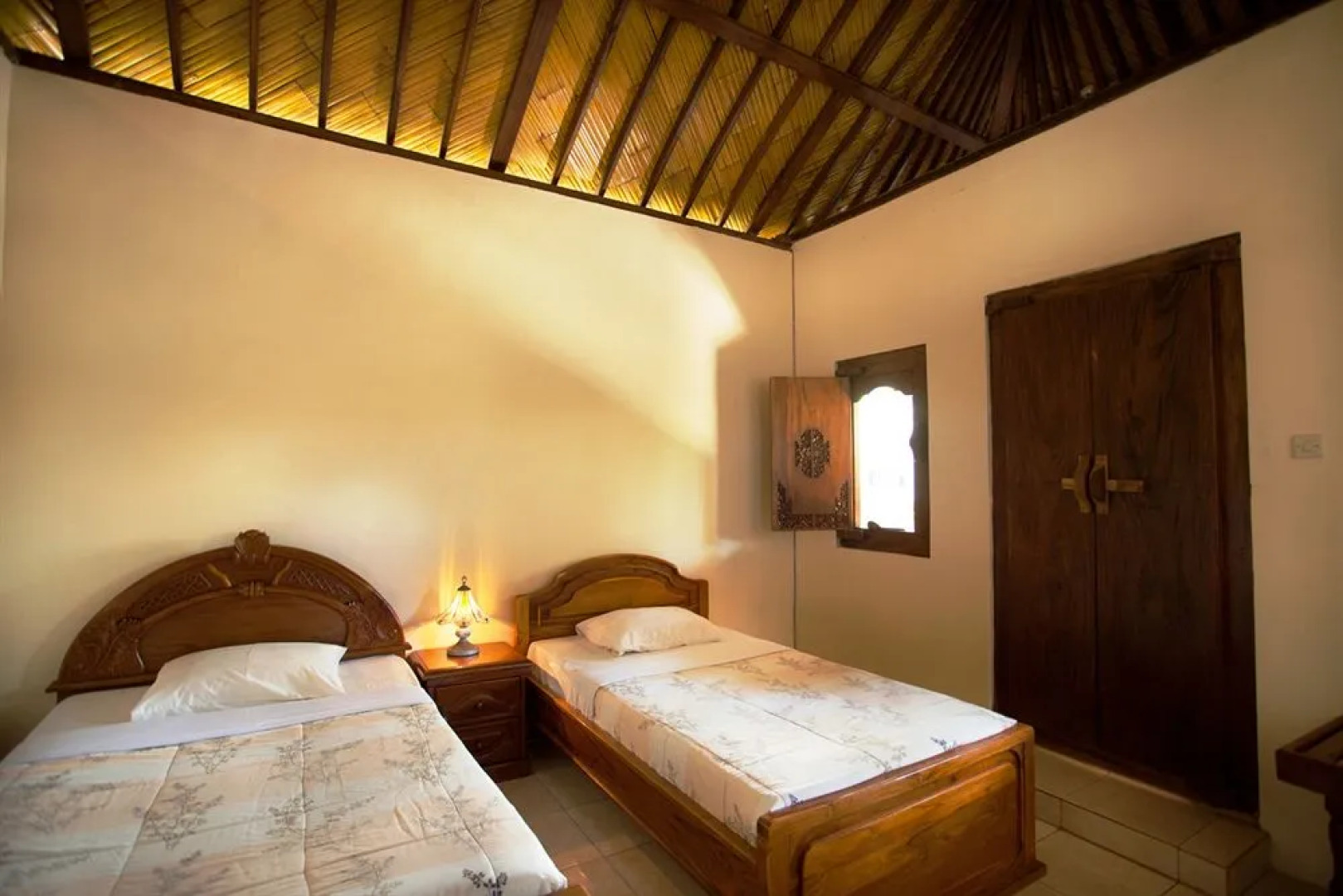 Segara Bukit Seaside Cottages