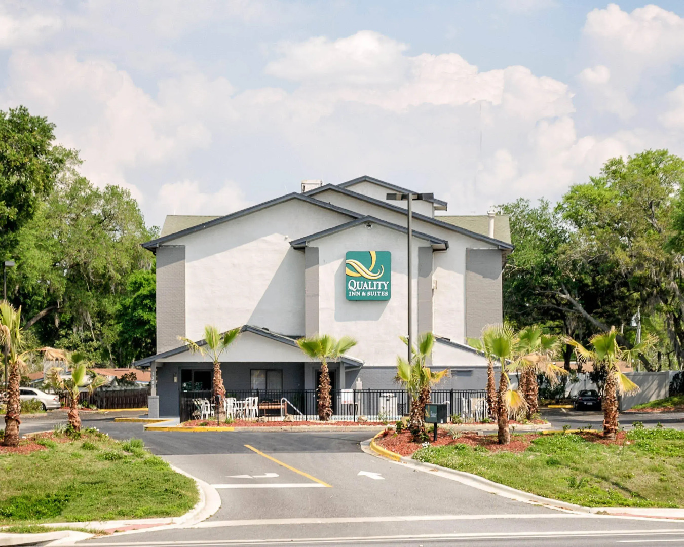 Quality Inn & Suites Leesburg Chain of Lakes