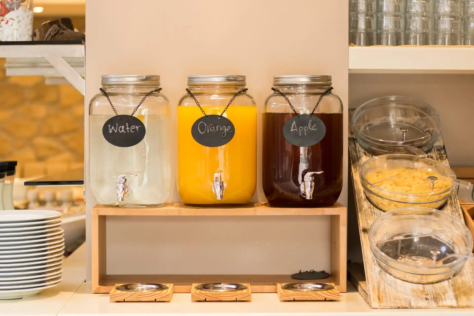 Parasol Luxury Hotel & Suites