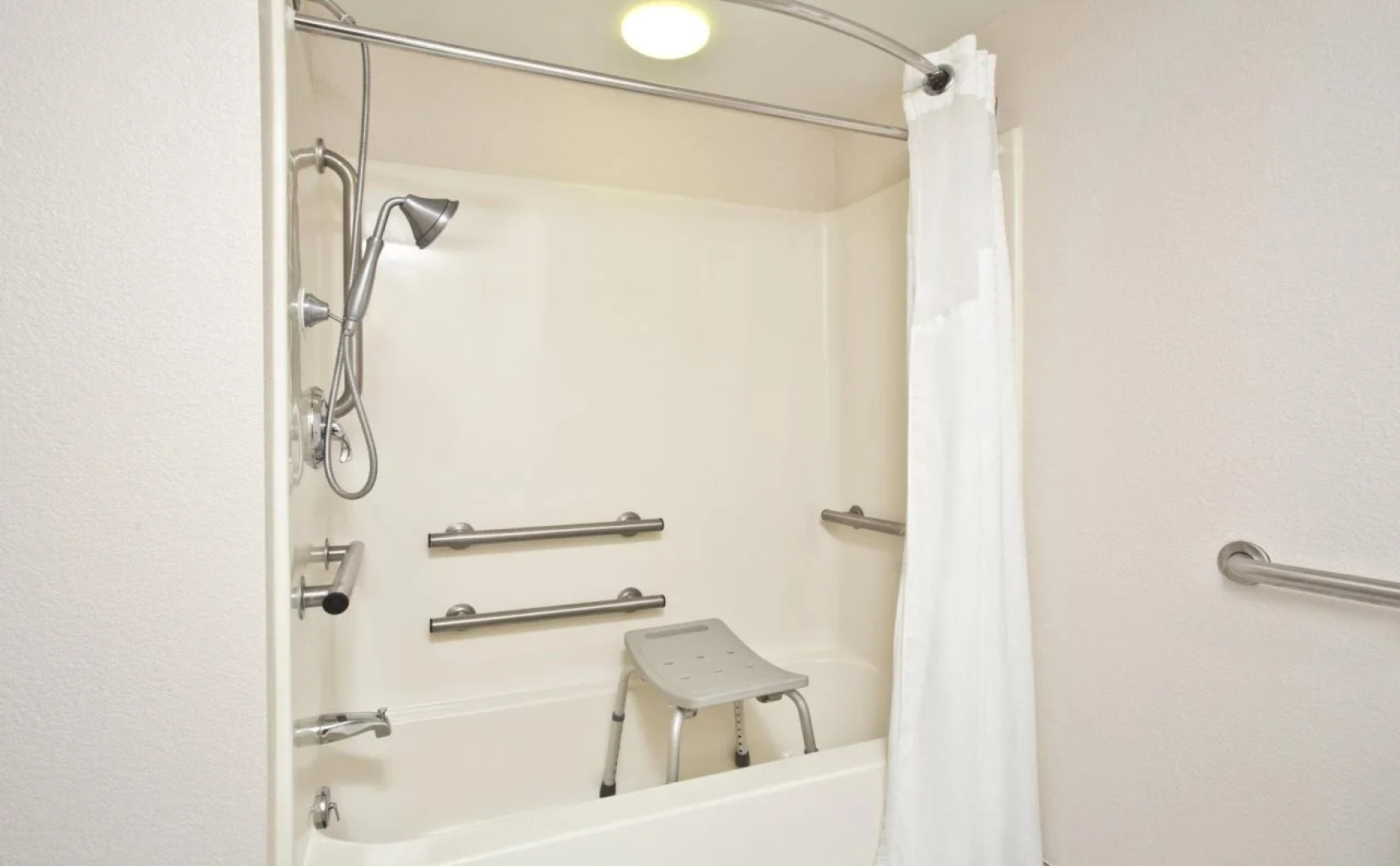 Holiday Inn Express Hotel & Suites Harrington-Dover area, DE by IHG