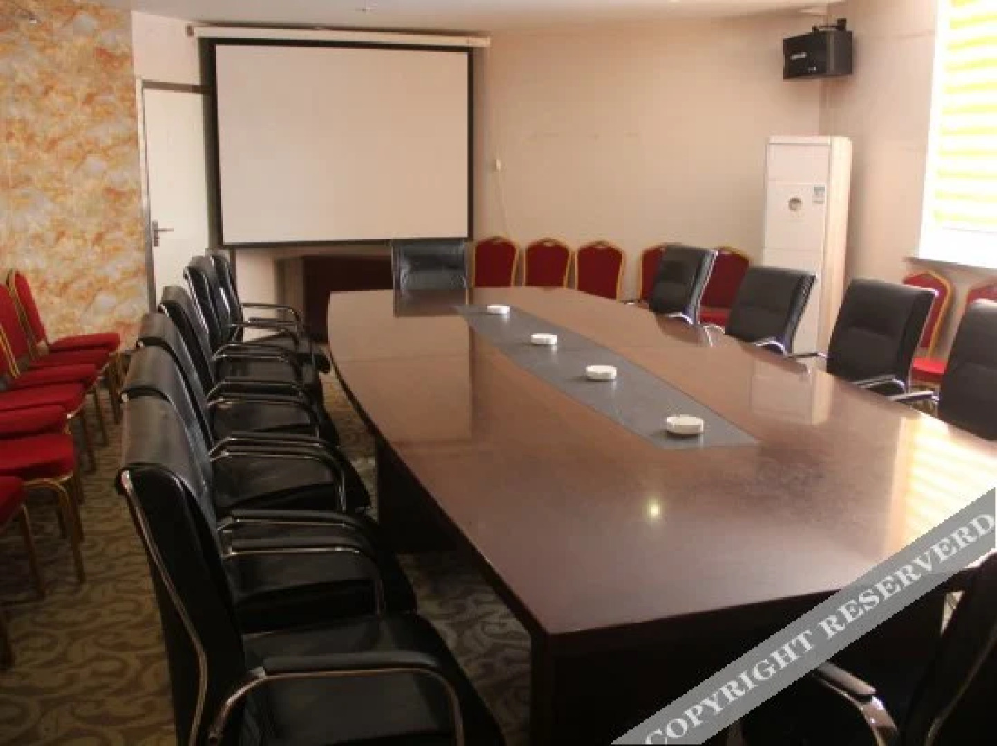 Elong Anyun Hotel (Shangqiu Finance Bureau)