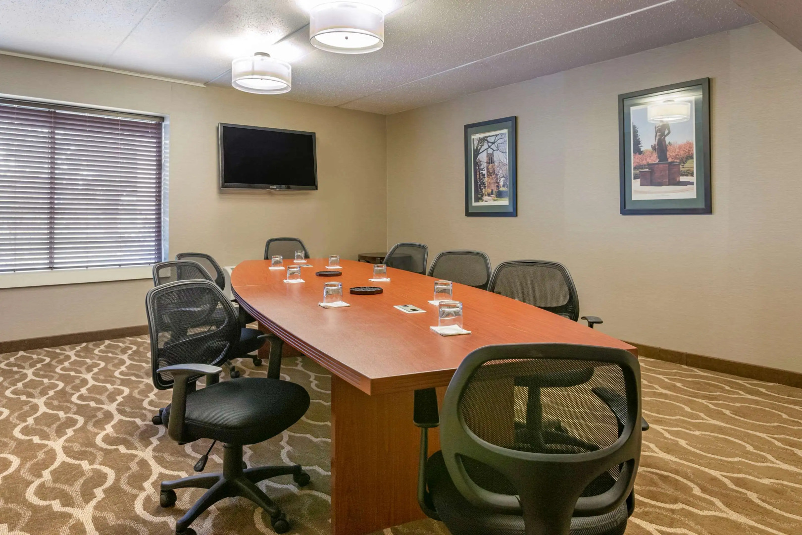 Comfort Inn Lansing West