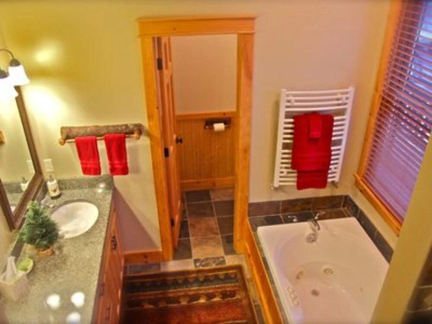 Adirondack Lodge Retreat Secluded Mountain Location