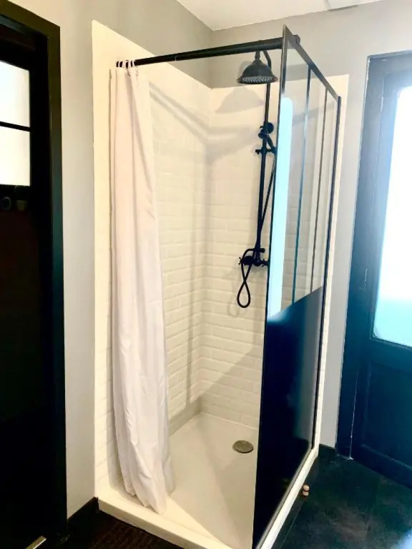 Studio Muret Atypique (Adults Only)