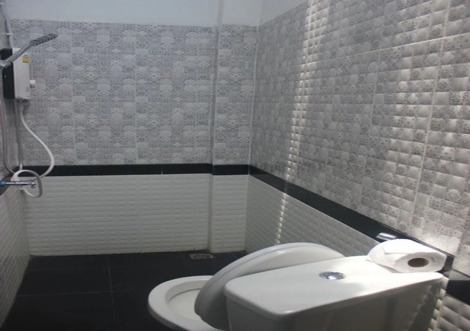 At Rimnam Chan Hostel