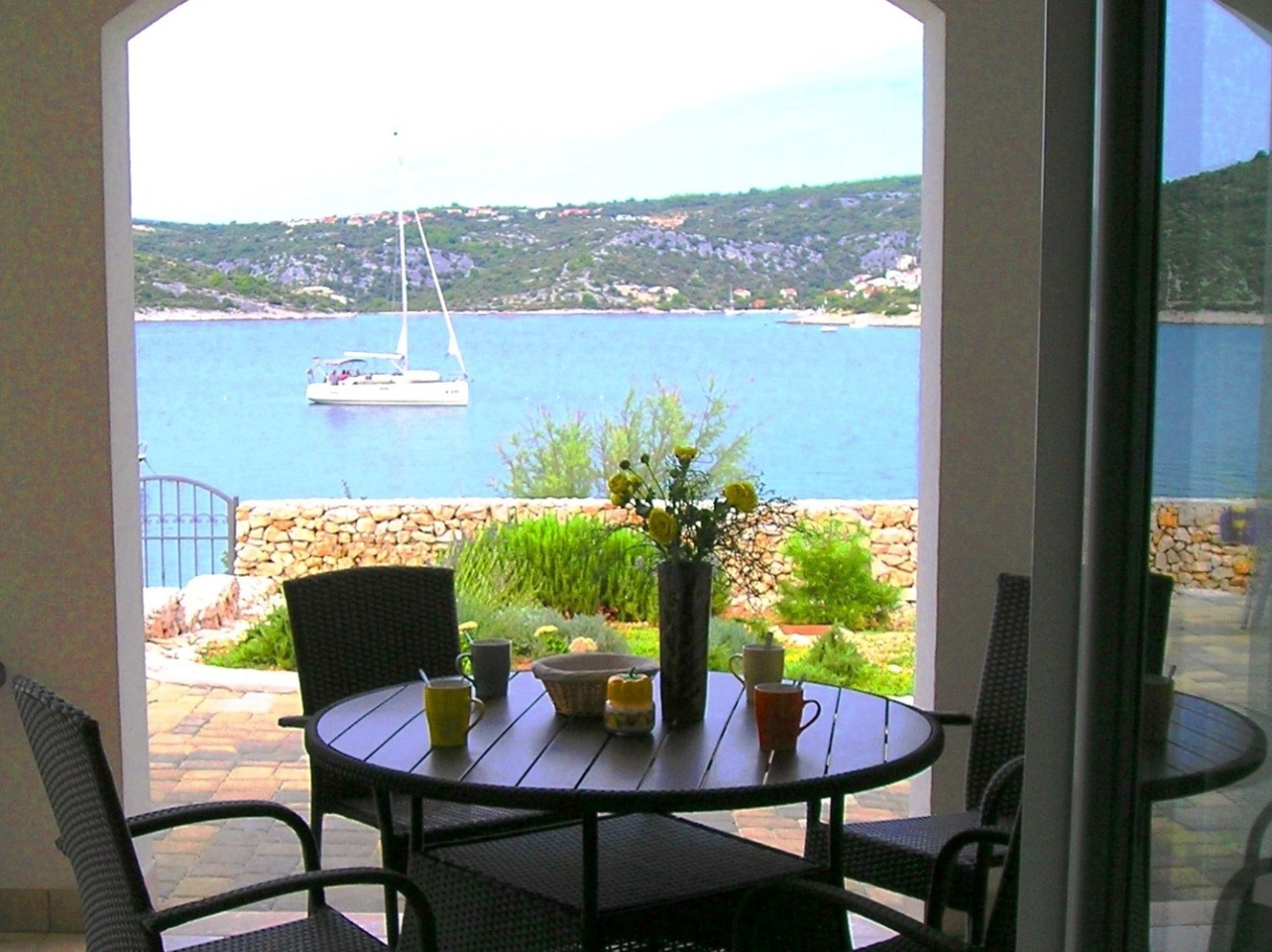 Apartment Tih - 20 m from sea: A1 Ruzmarin Sevid, Riviera Trogir