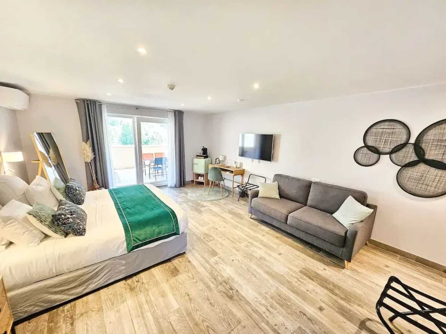 Domaine Ribiera, Hotel 5 Etoiles, SPA & Golf - Forcalquier