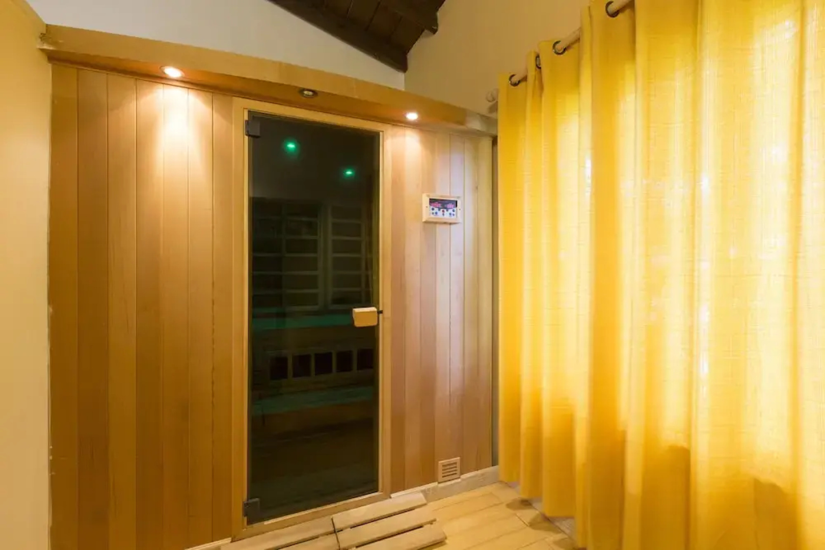 The Verandah Resort & Spa, Long Bay