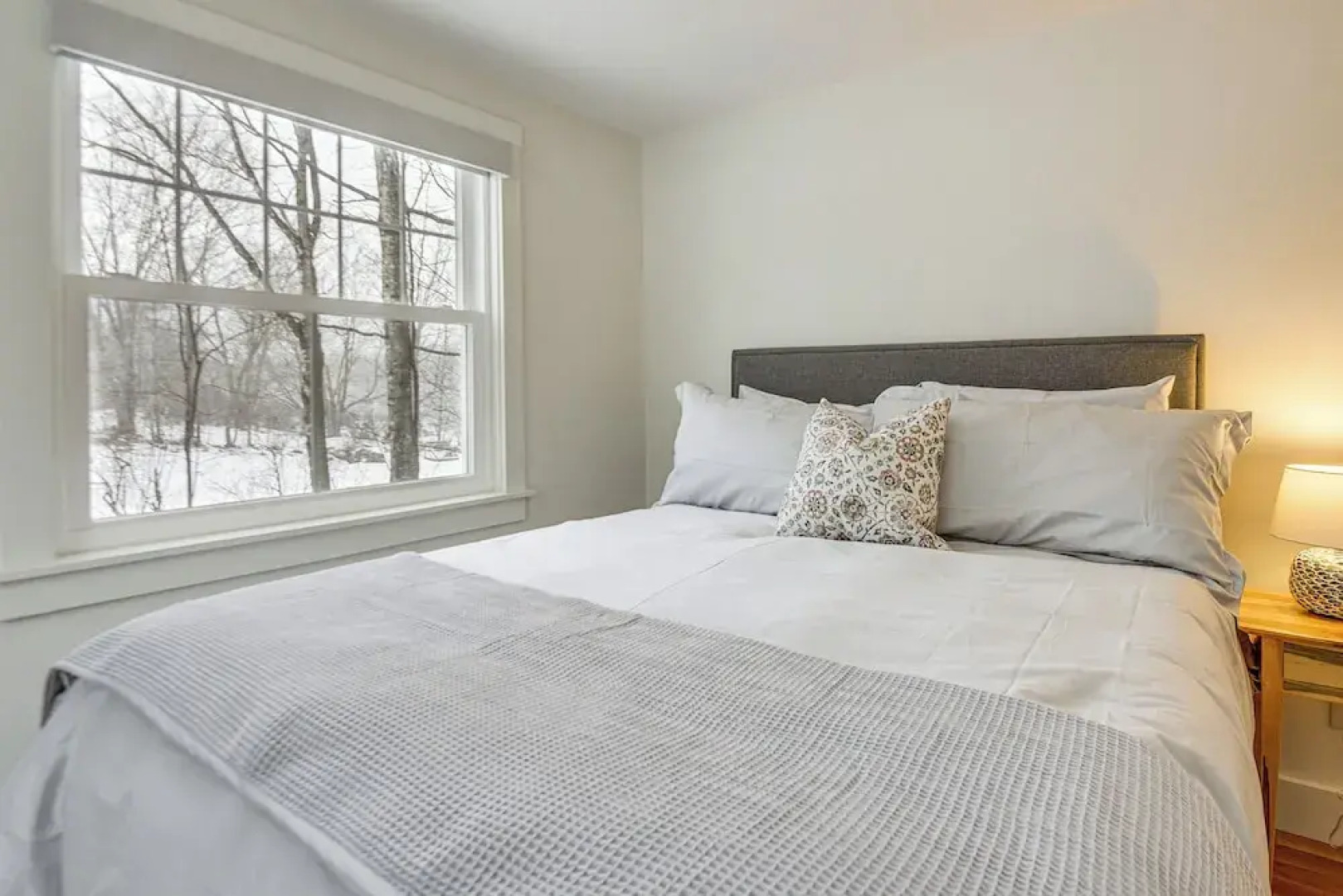 Cozy Wolfeboro Home w/ Private Deck: 1 Mi to Lake!