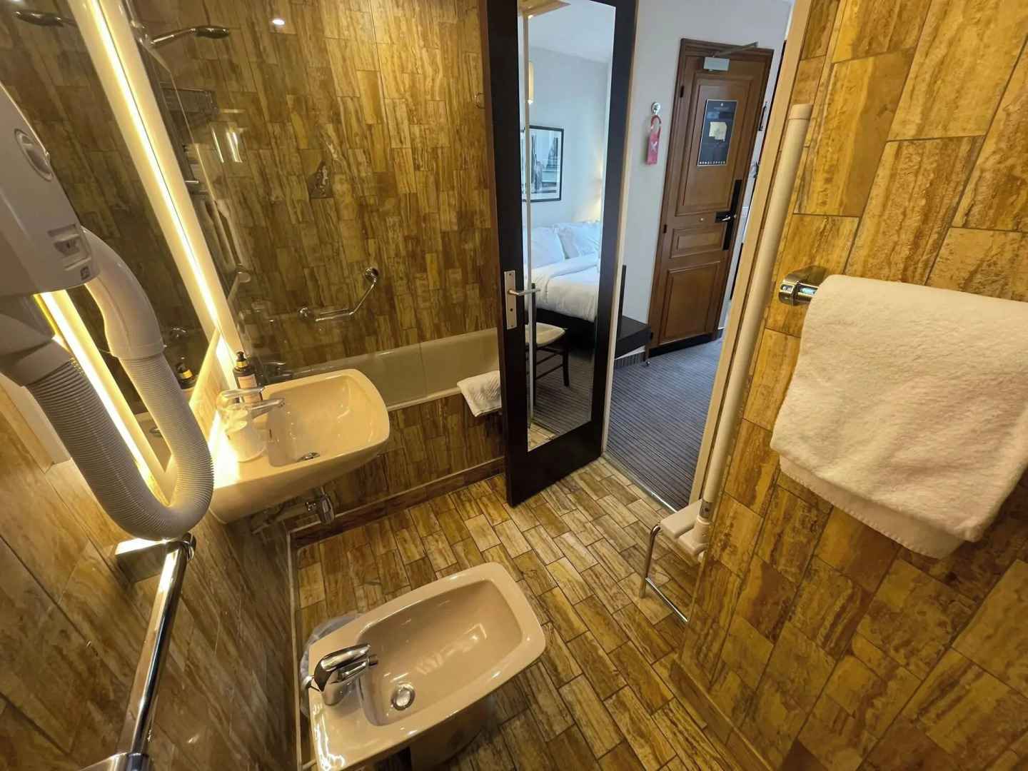 Hotel College De France