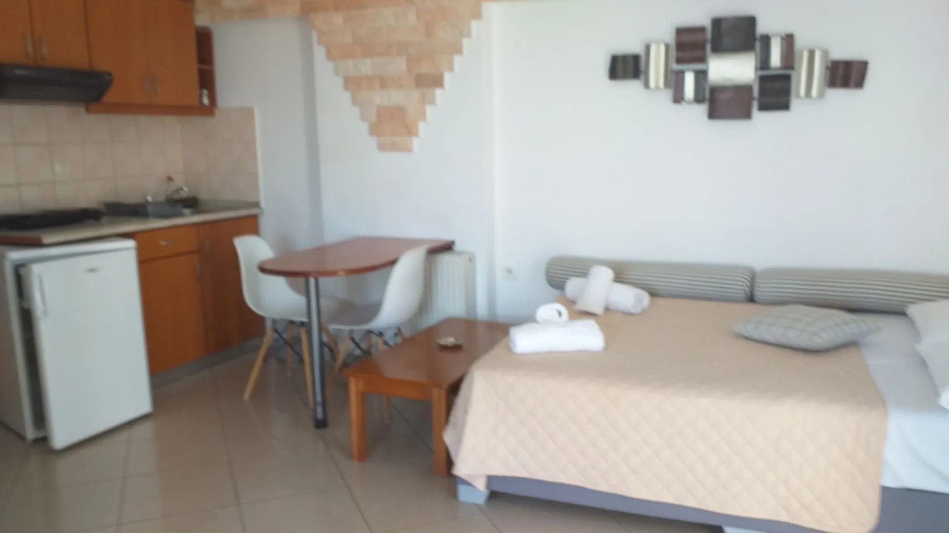 Kapahi Sea View Apartments & Suites