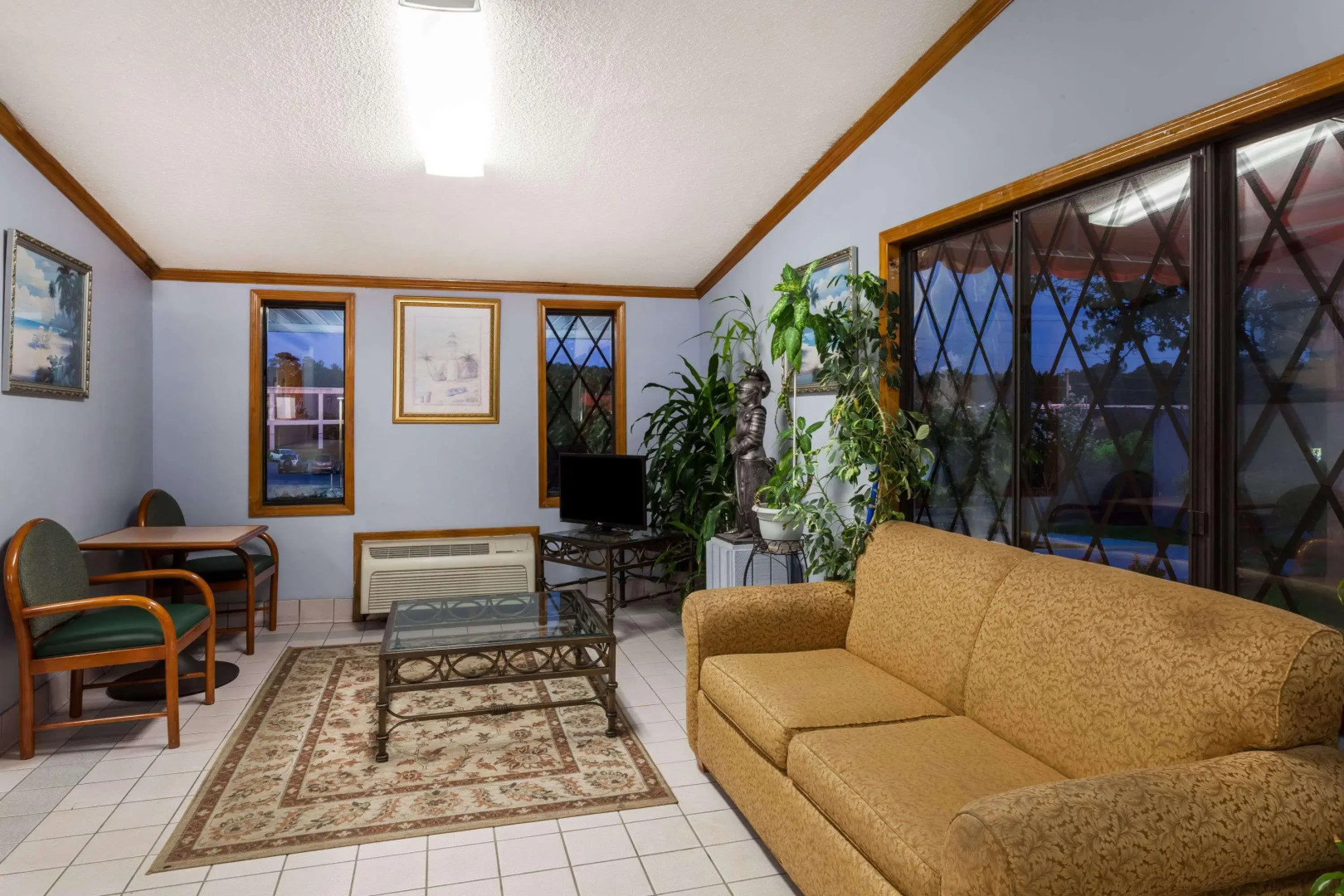 Knights Inn Columbia