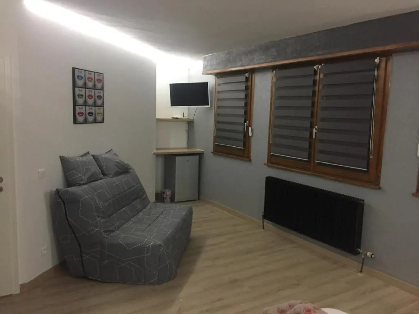 Grande Chambre climatisée chez Xavier