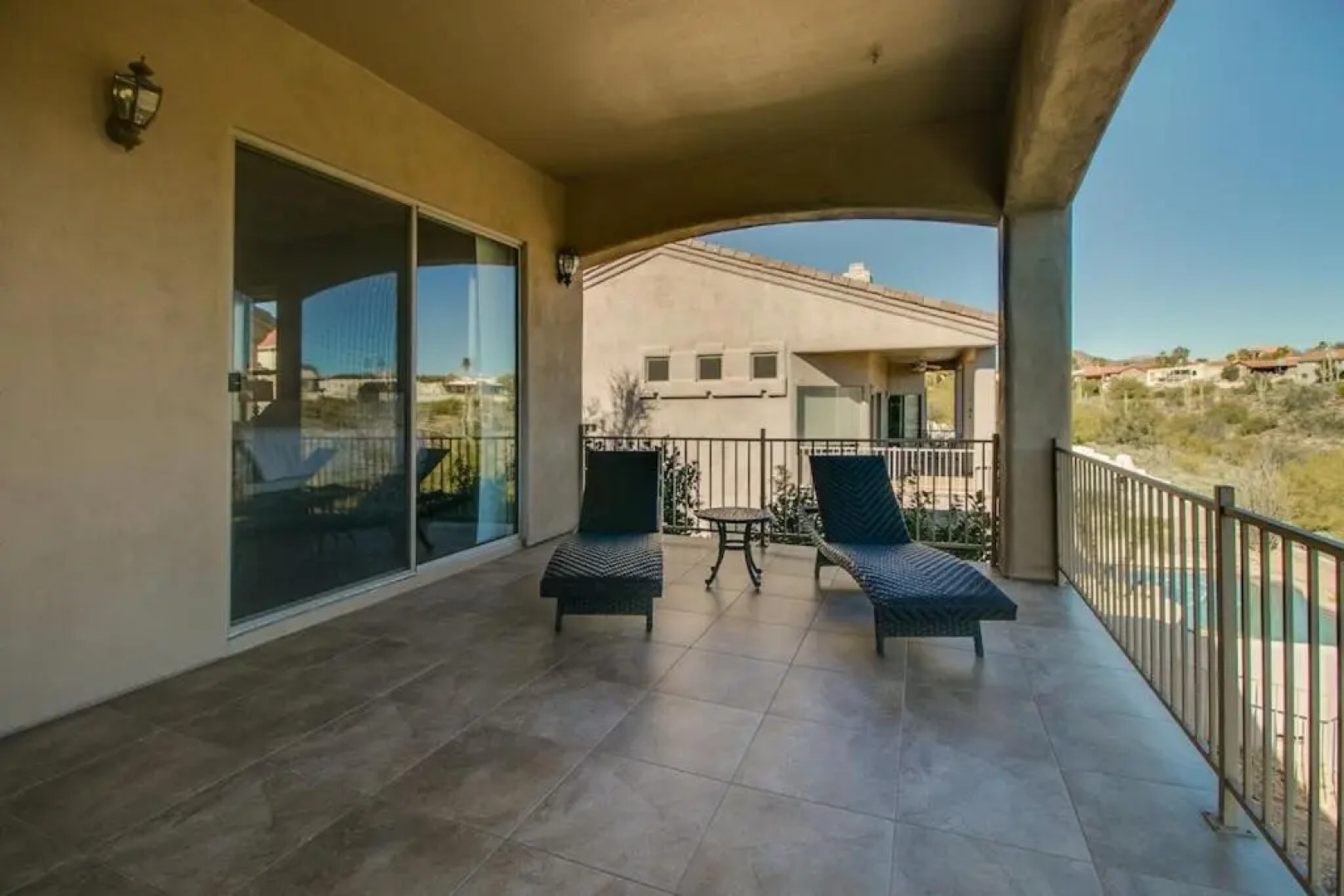 Fabulous 4-Bdrm WBreathtaking Views & Pool