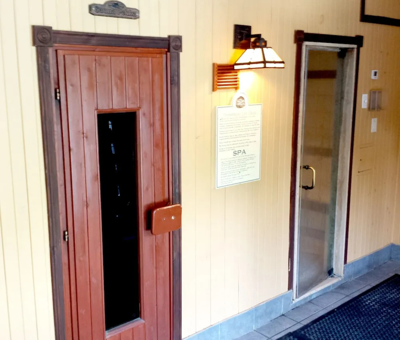 Tremblant les Eaux by Location ADP Tremblant