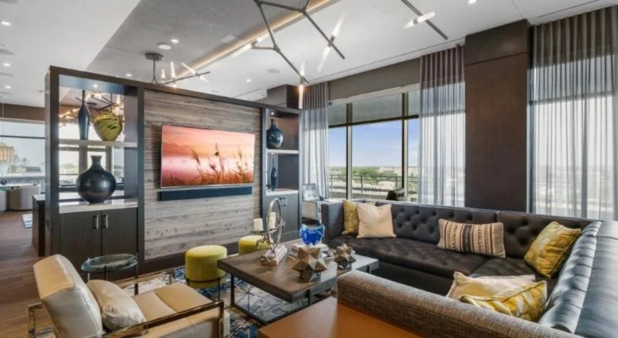 Global Luxury Suites at Woodmont Triangle South