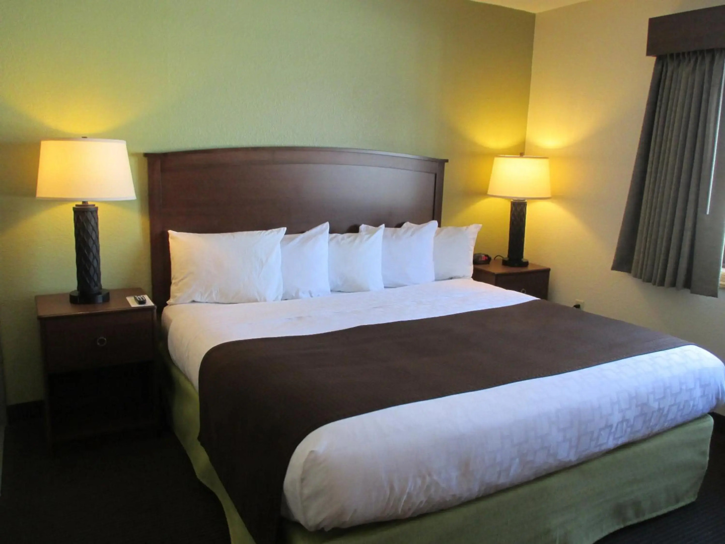 Cobblestone Hotel & Suites – Wisconsin Rapids