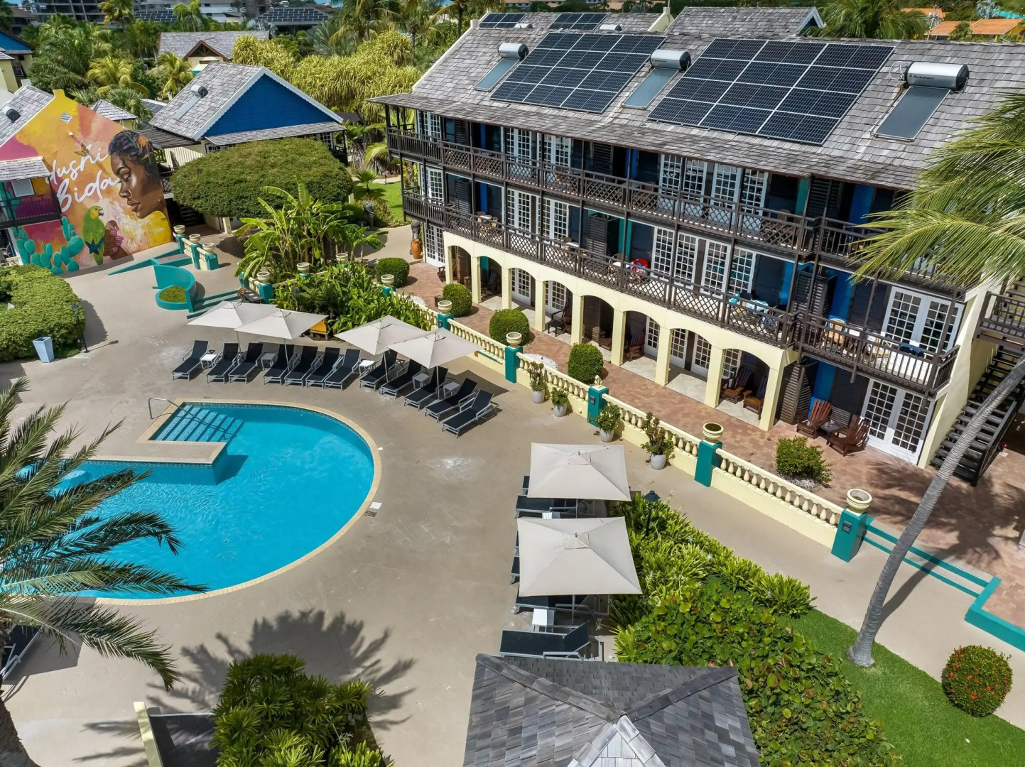 LionsDive Beach Resort