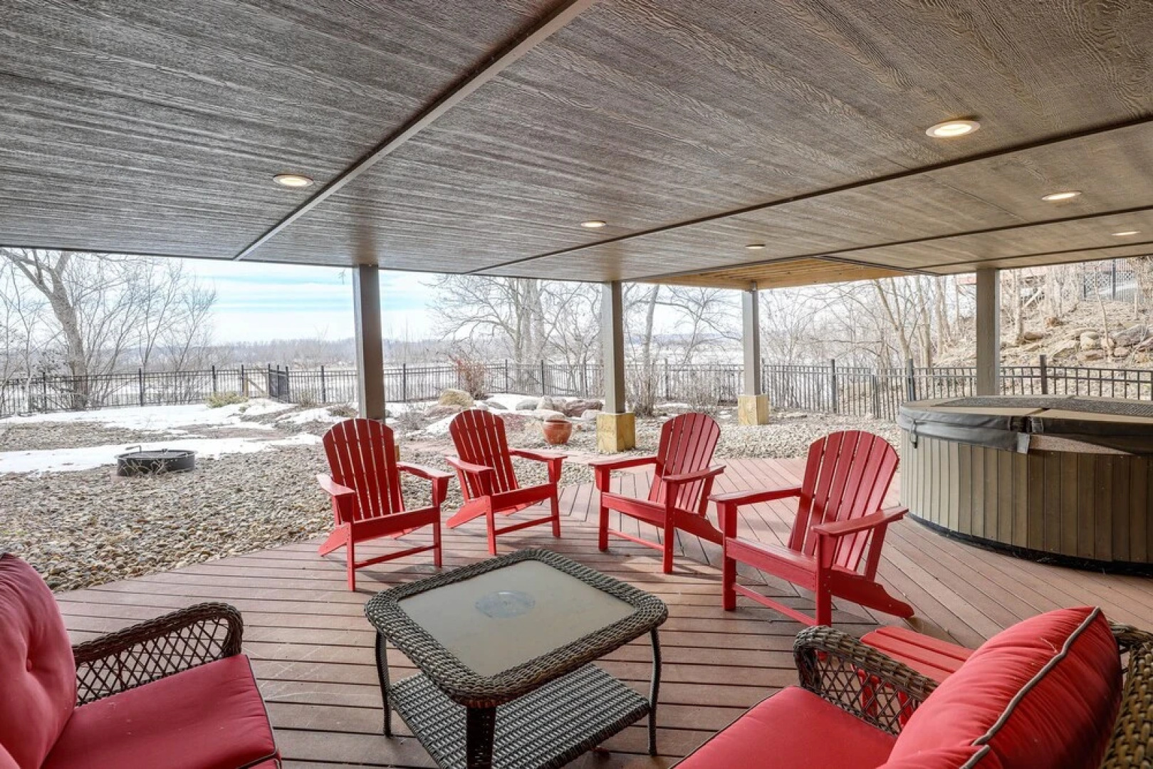 Yankton Vacation Home w/ Hot Tub & River Views