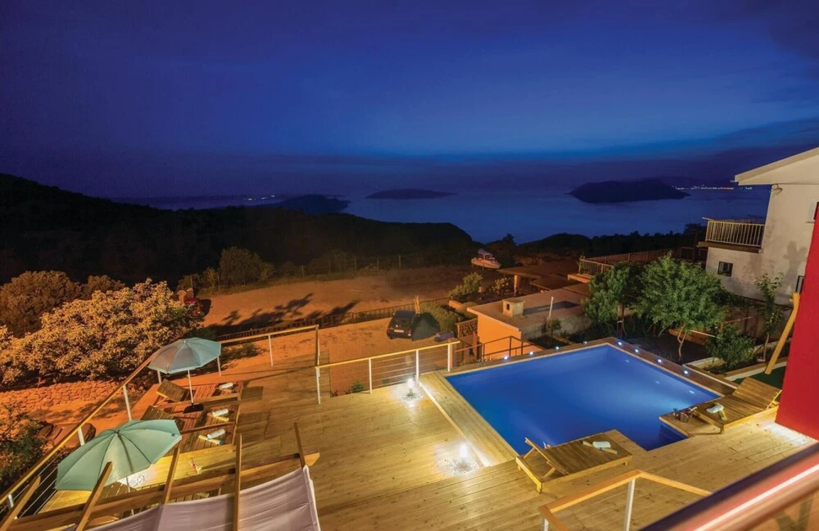 Nice Home in Lukovo with Hot Tub, WiFi & 4 Bedrooms